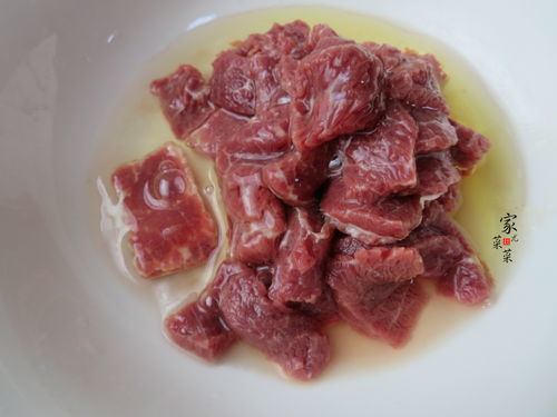 以后不管炒啥肉，別再用淀粉腌制了，牢記3點訣竅，肉片鮮嫩入味